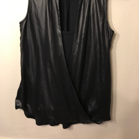 Trouve Dressy Tank Top - Picture 4 of 4